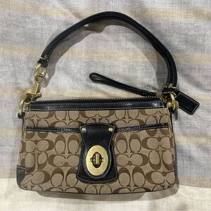 Coach vintage shoulder bag